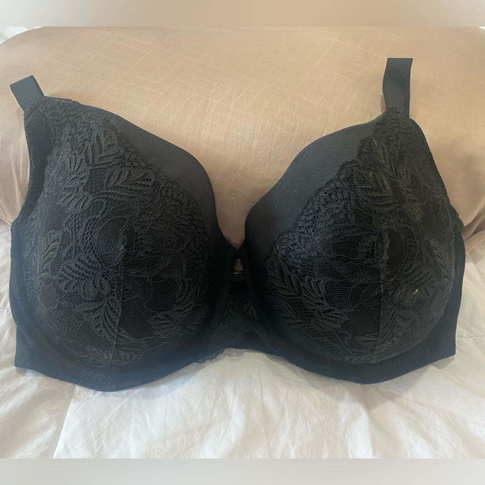 Auden 42DD with underwire, only worn a handful of times when I was post partum.